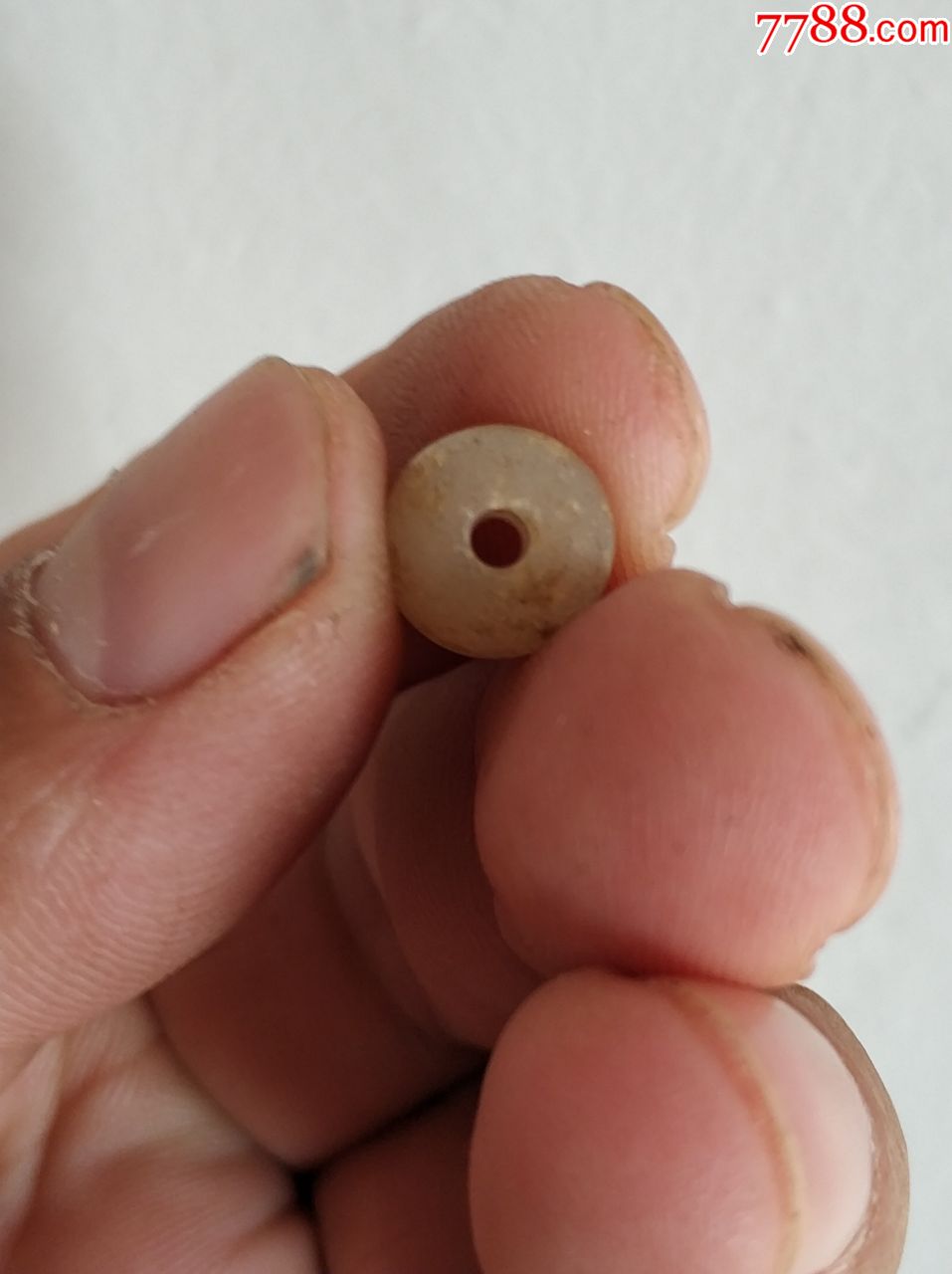 琉璃珠子,品相完好,直径9毫米