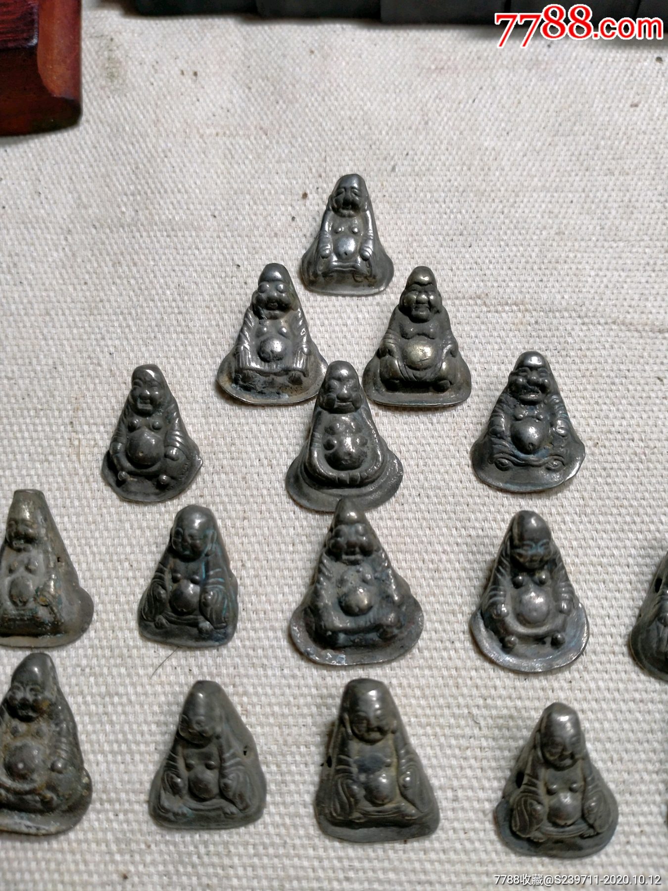 少见民国十八罗汉银帽饰帽花一套(开脸各异)