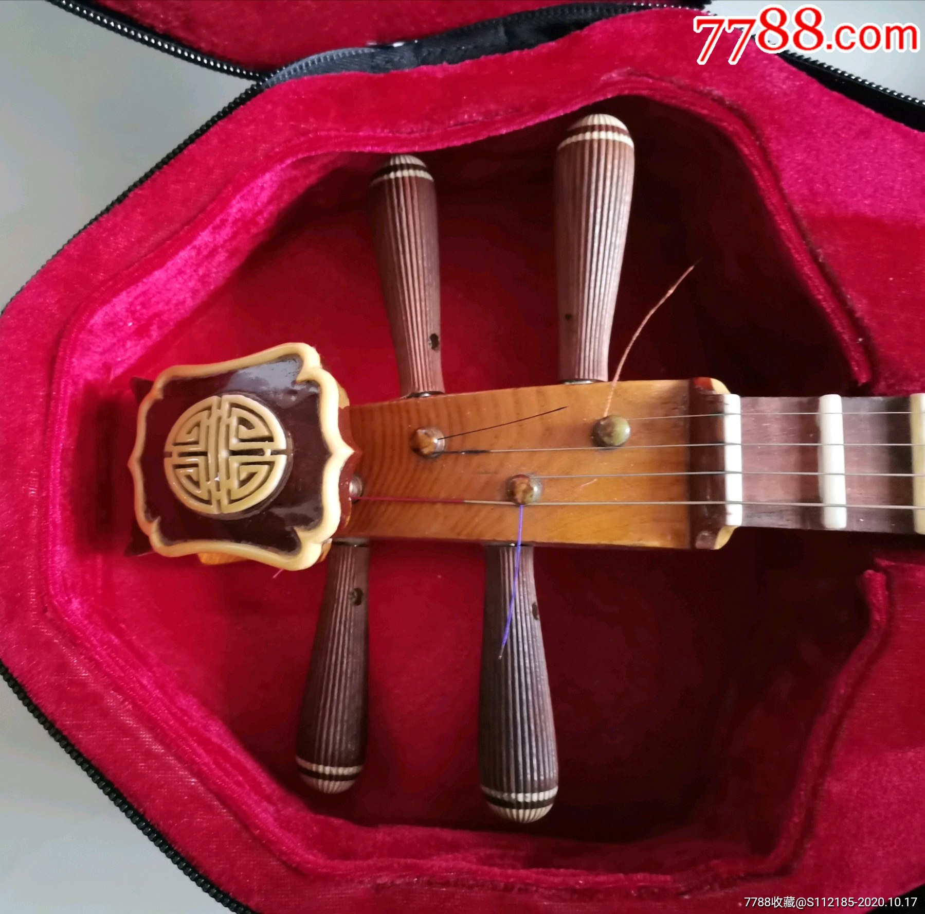 苏州虎丘牌老中阮,几十年保存很好