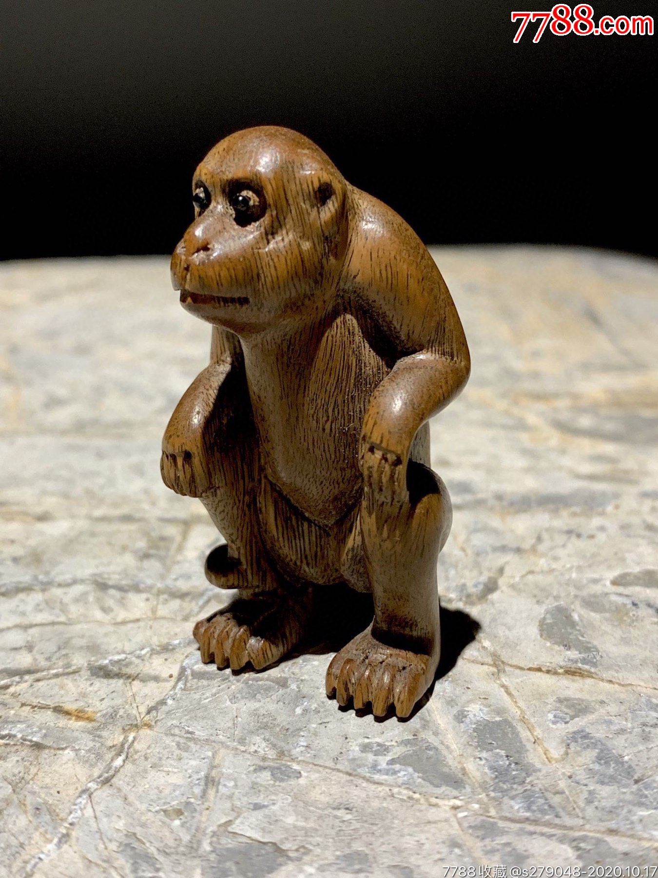 日本老货,手工雕刻老木头猴摆件