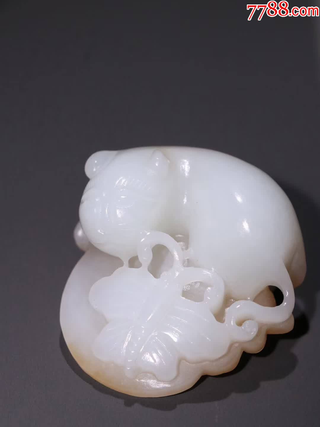 和田玉籽料猫蝶.