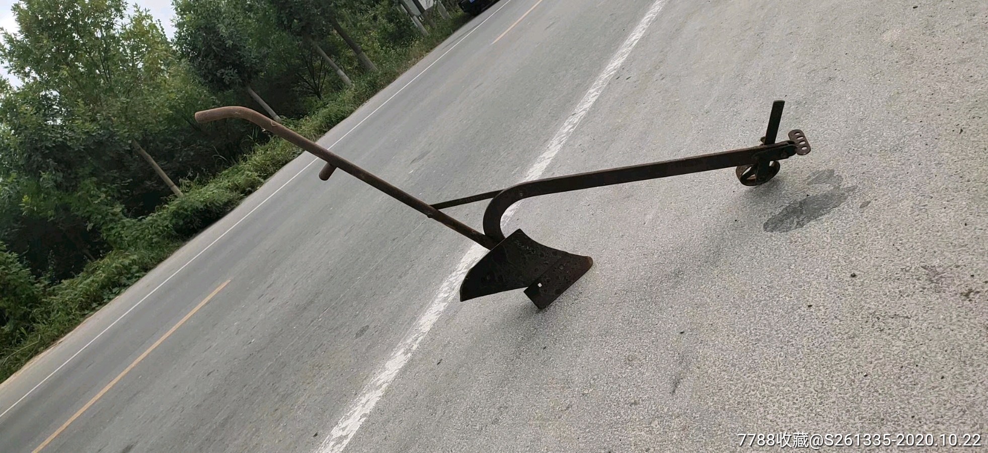 村里收的铁犁少见了民俗农耕文化展示农家乐