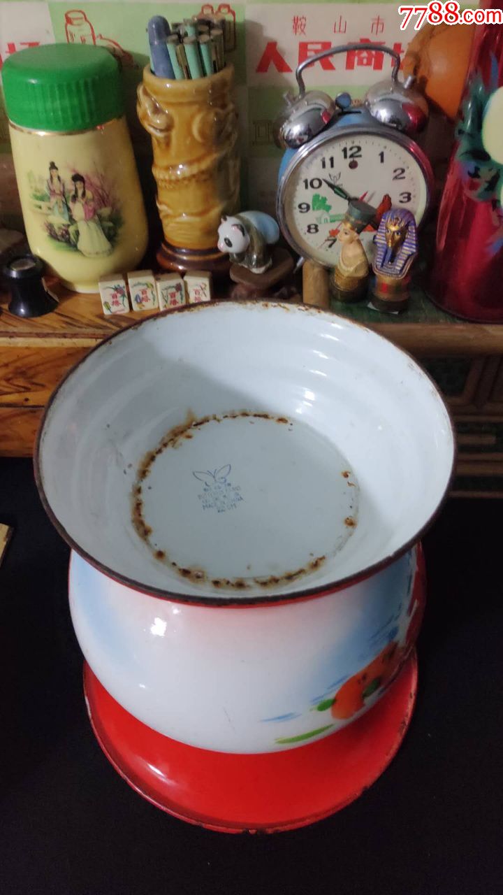 上世纪6080年代中国制造蝴蝶牌鸳鸯花卉图案烤瓷搪瓷痰盂民俗藏品