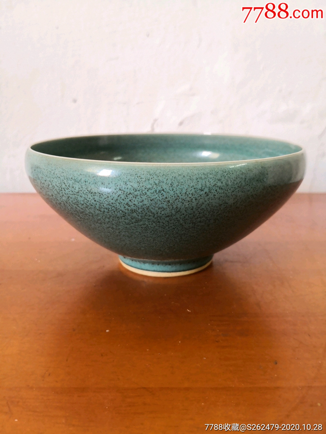 清中:乐平窑孔雀绿瓷碗