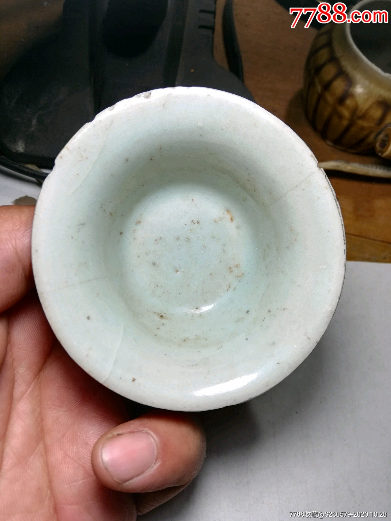 明代青花马蹄杯