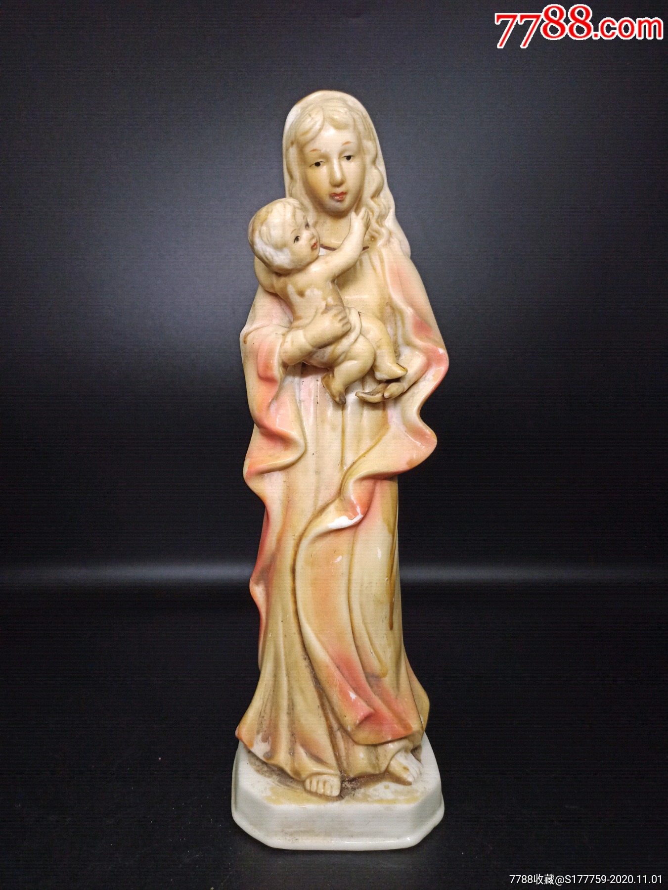 八十年代出口人物塑像手工雕刻人物生动神态优美面容慈爱器型线条优美