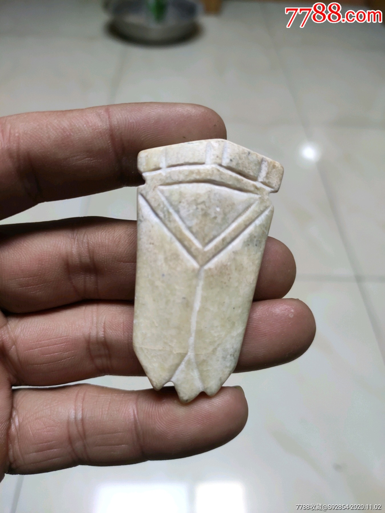 明清时期鸡骨白玉蝉