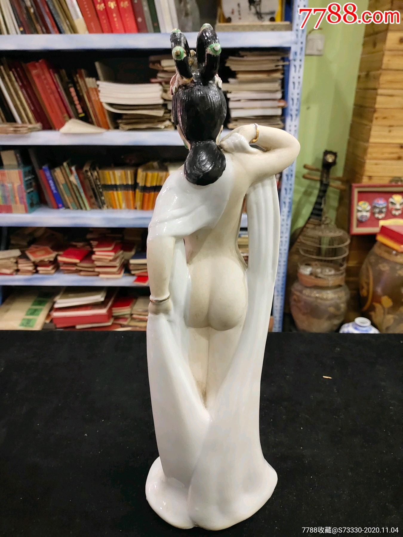 70-80年代,贵妃出浴雕塑瓷,头磕后粘