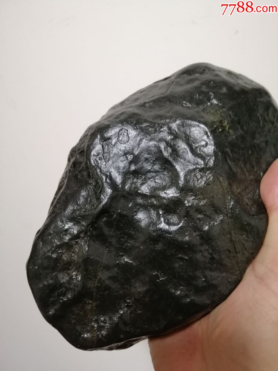 重约5.8斤黑金石原石摆件品(a4644)