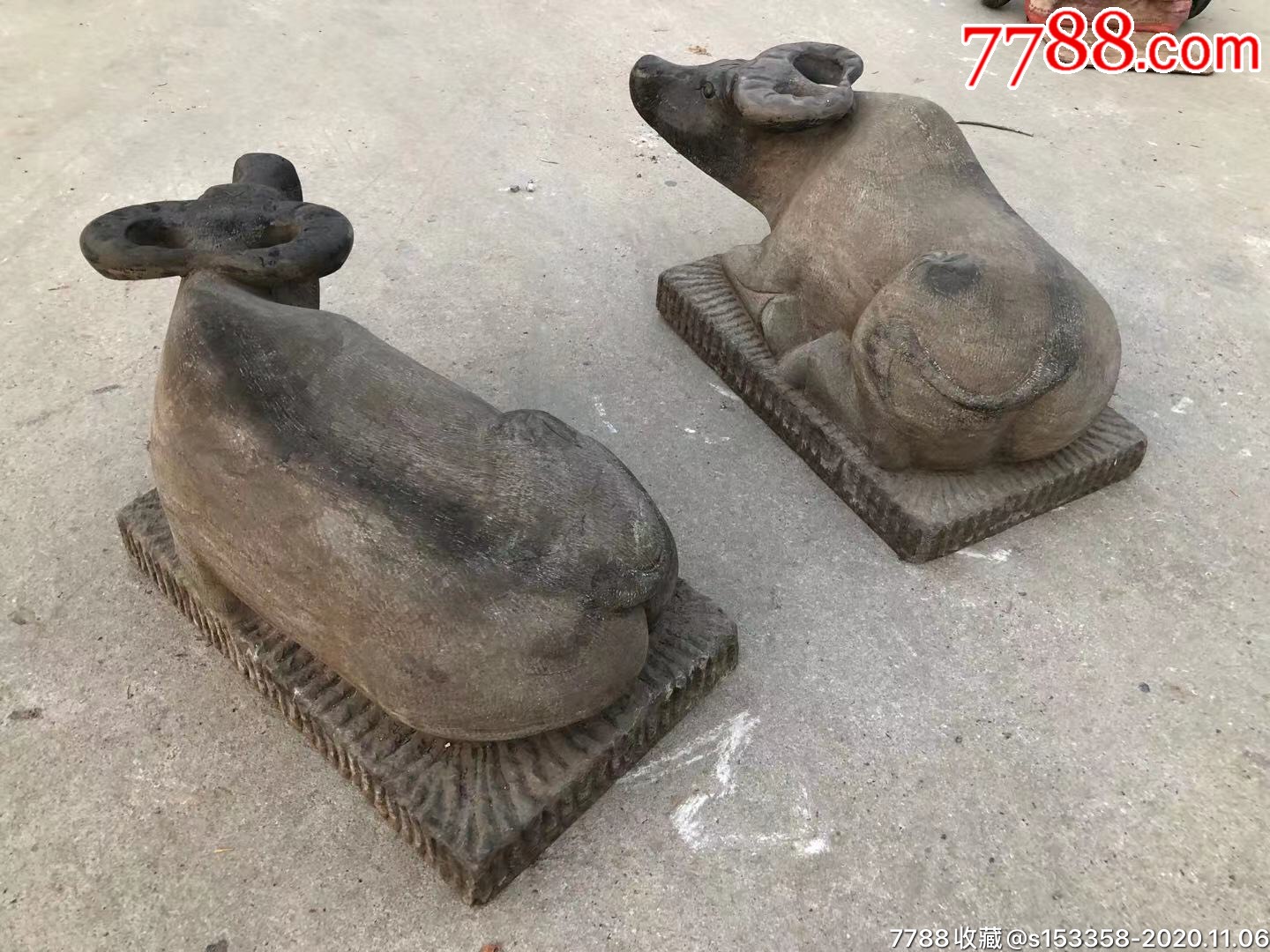 民国时期青石石牛一对