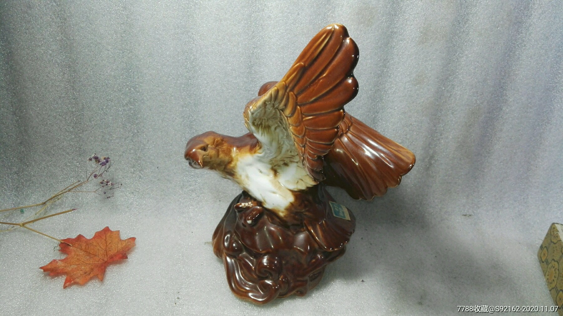 美陶老美陶宜兴567工艺美术陶瓷老鹰灯座