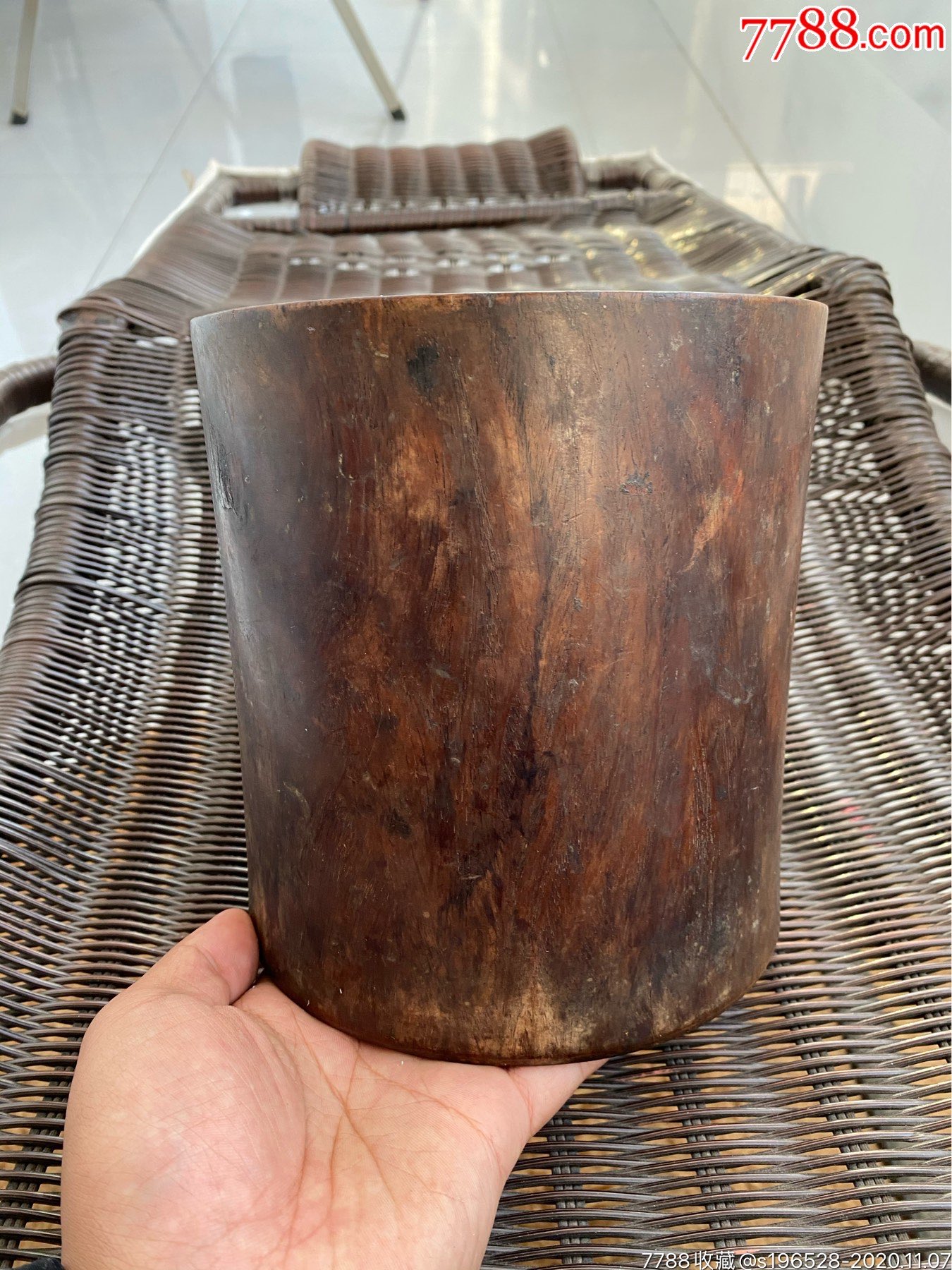 清代黄花梨笔筒