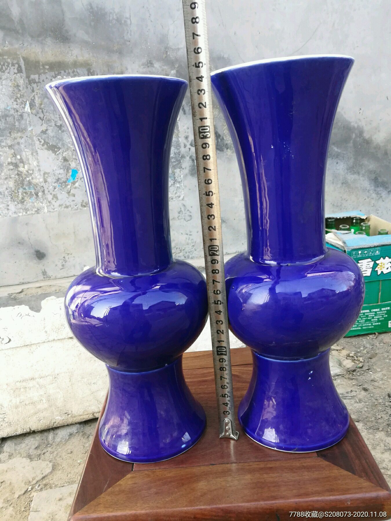 霁蓝釉花觚一对