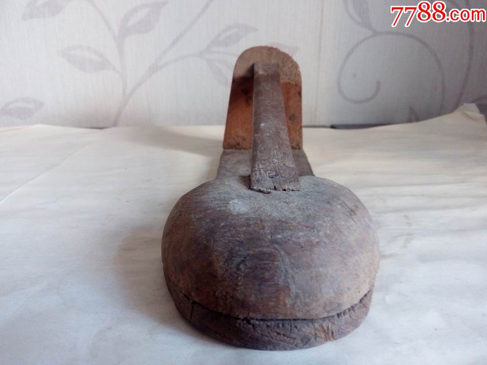 老物件-木头袜楦子(以前用来补棉线袜子的工具)