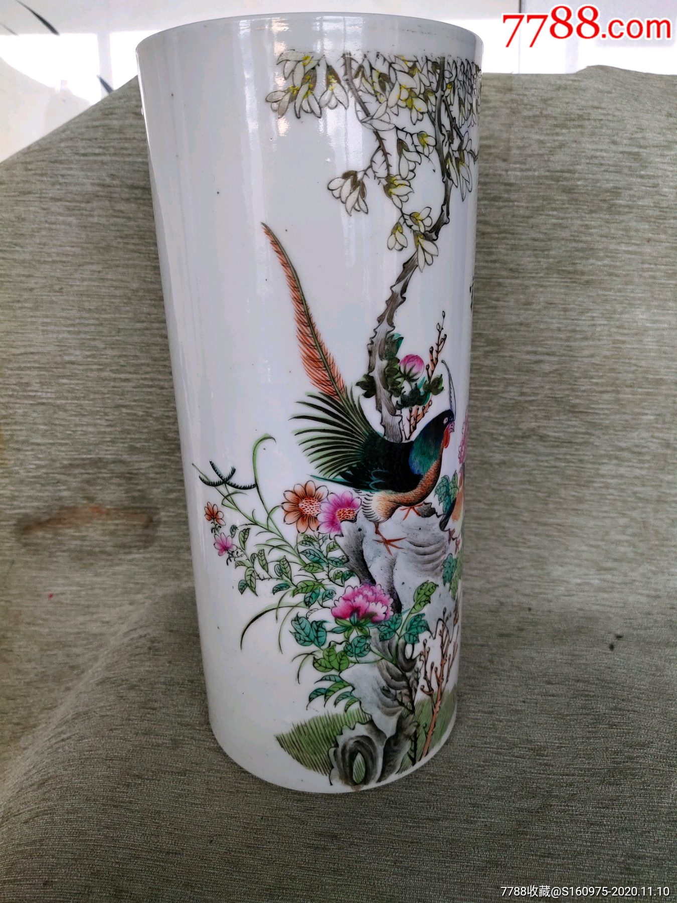 民国大名家松竹轩造,金堂富贵,帽筒,肚子有鸡爪,余完整,12*12*27.5cm