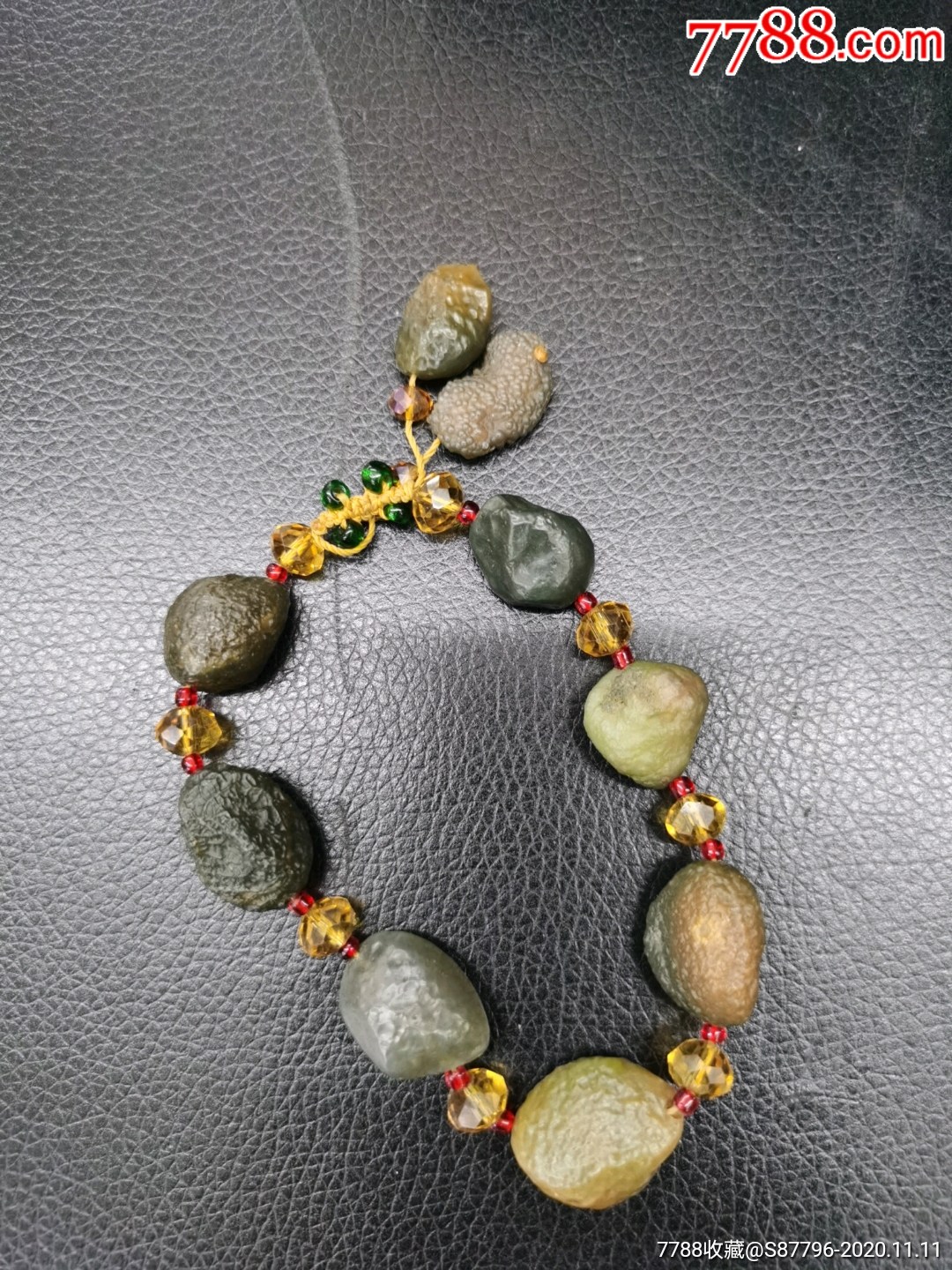 新疆天然葡萄干玛瑙手串一条(男女式)