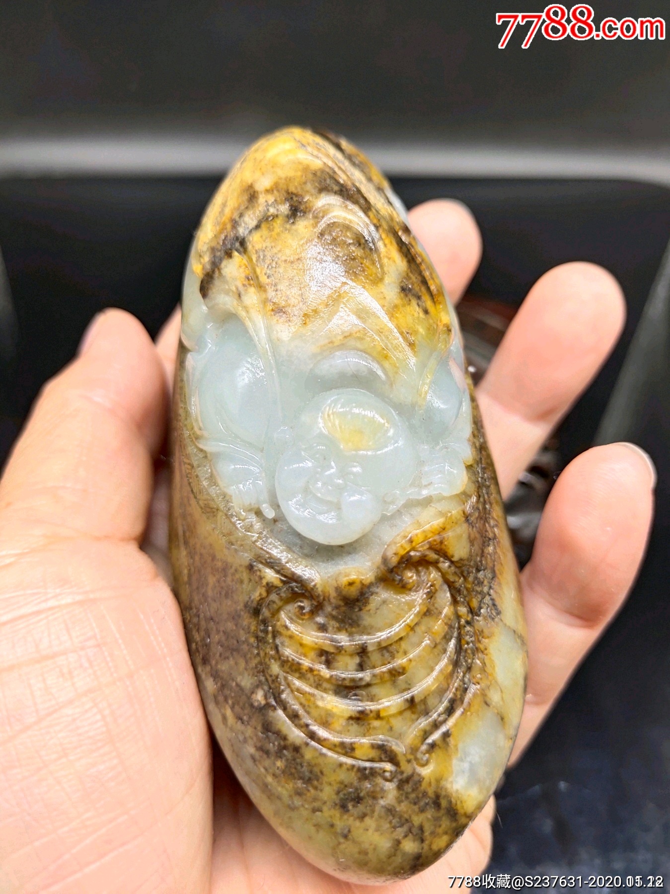 新疆和田玉籽料儿笑口常开摆件