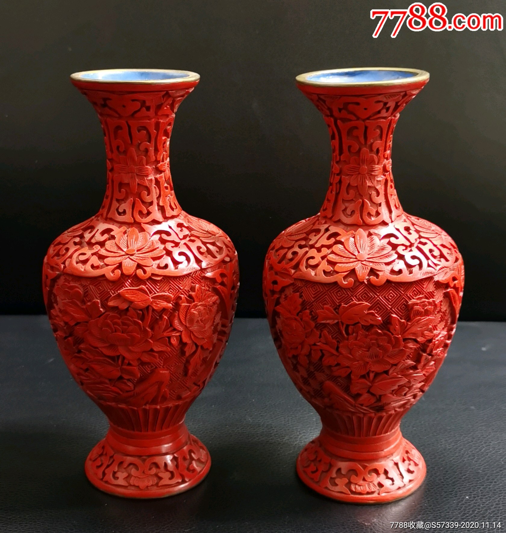 文革时期中国工艺品铜胎雕漆剔红花卉观音瓶一对附赠同期产品图册