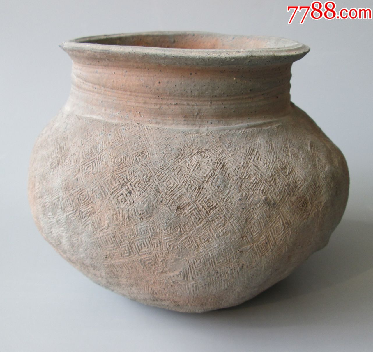 马桥文化夹砂陶印纹陶圜底内凹陶罐(中源夏商时期)