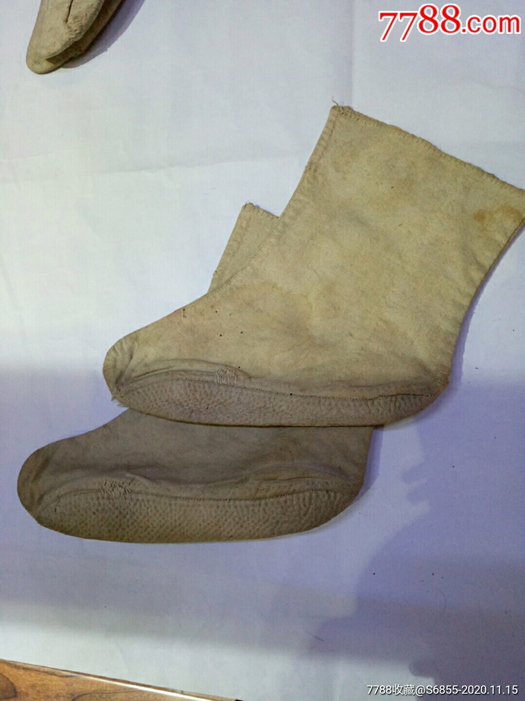 民国时期手工制作~三寸金莲袜子一双