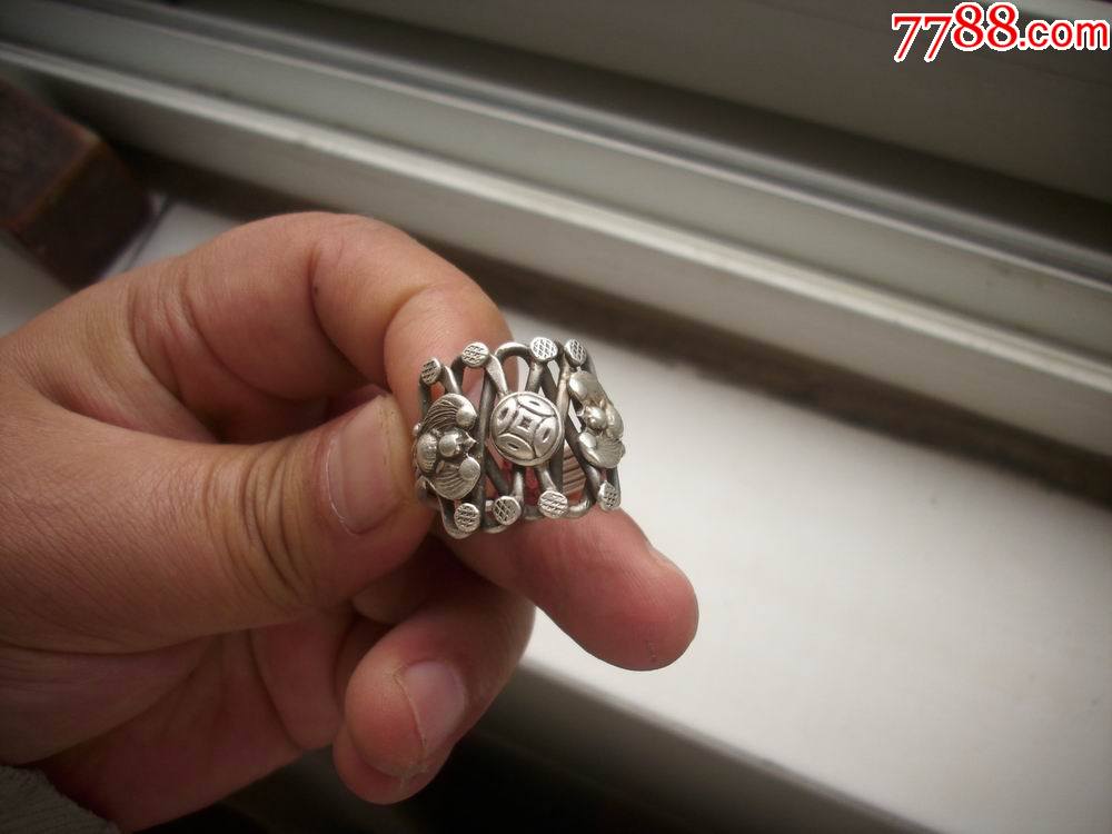 清代-四连环【双福捧寿】老银戒指一个!