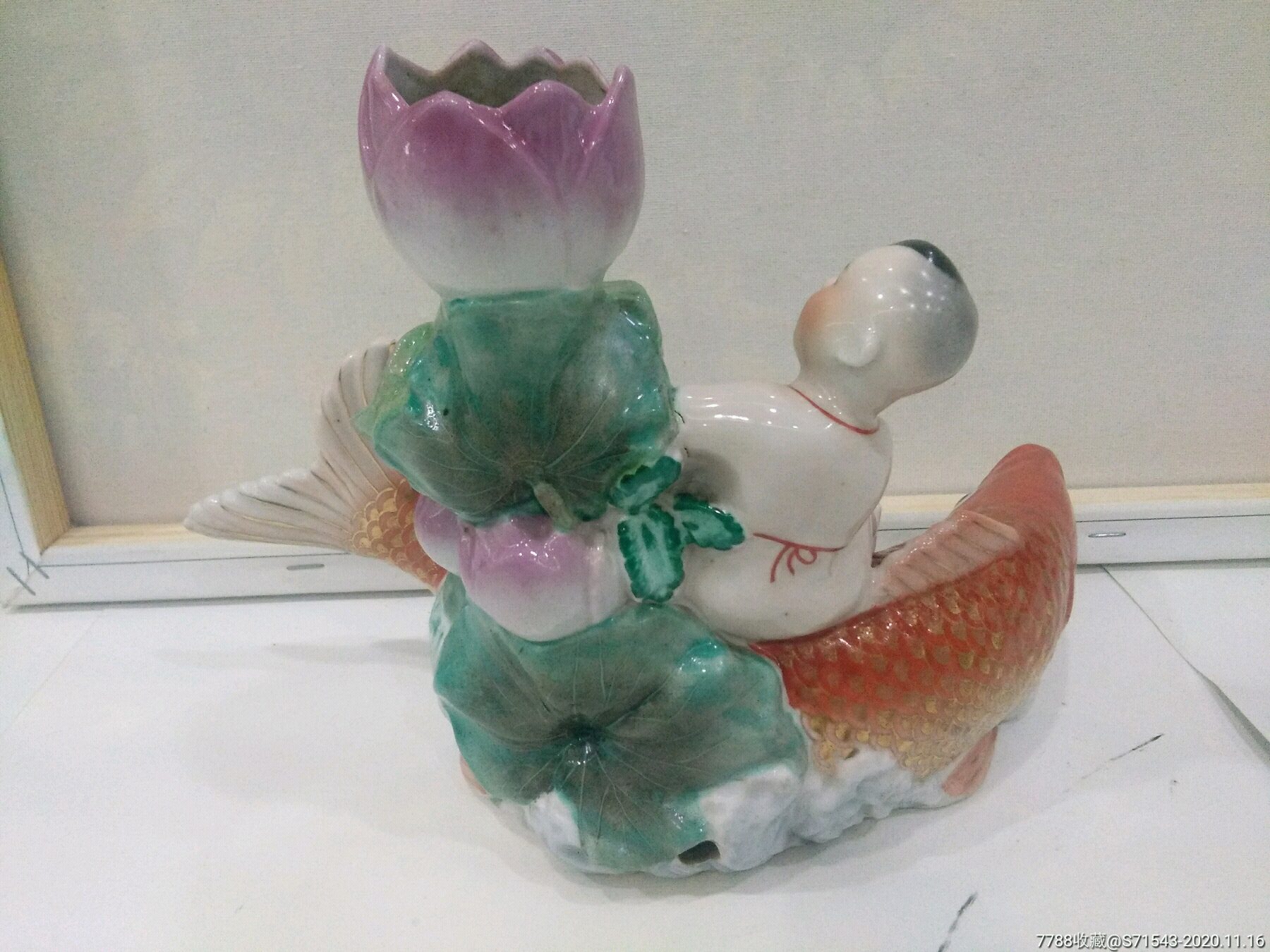 童子鲤鱼莲花台灯