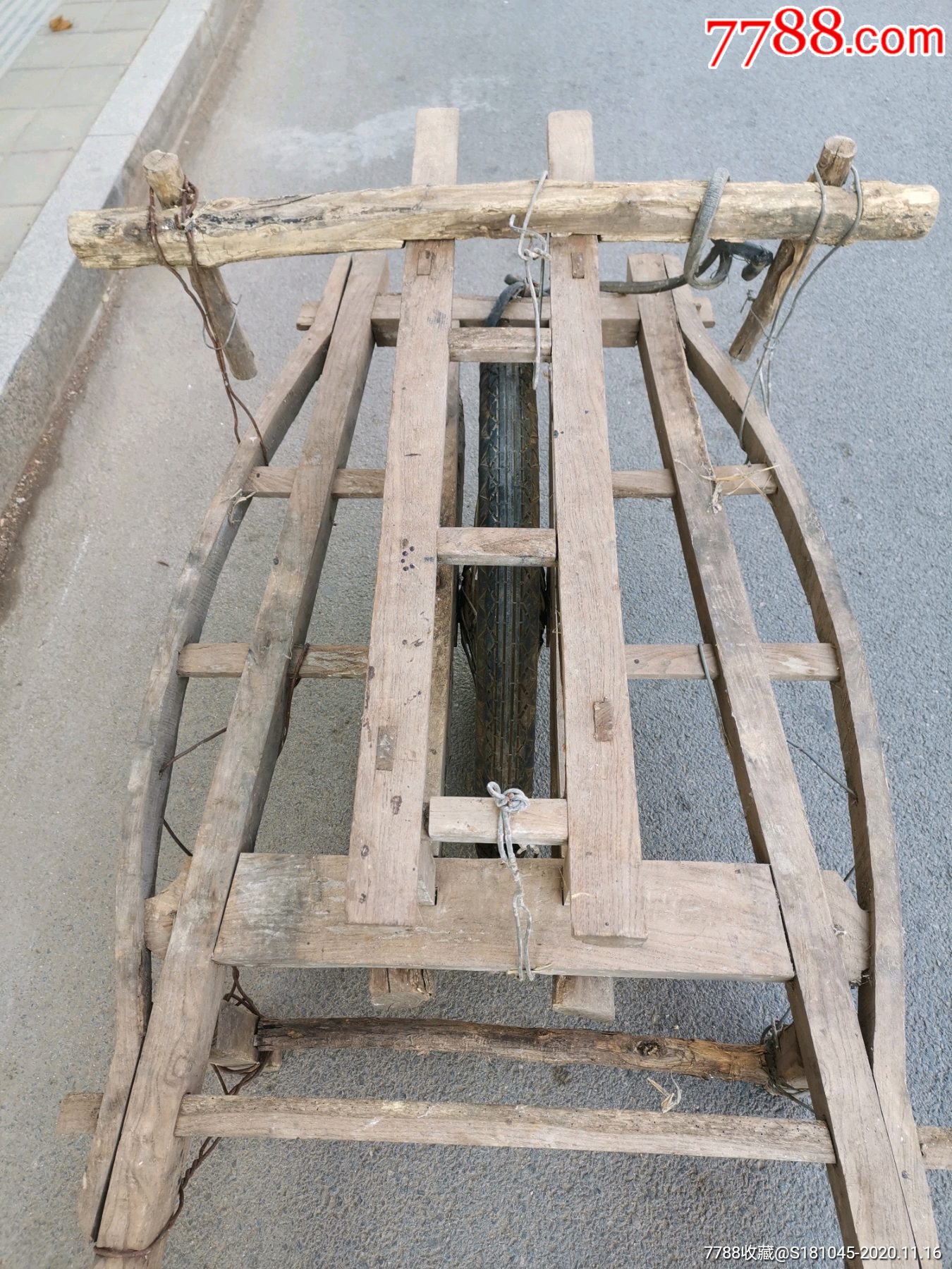 老榆木独轮木推车一辆