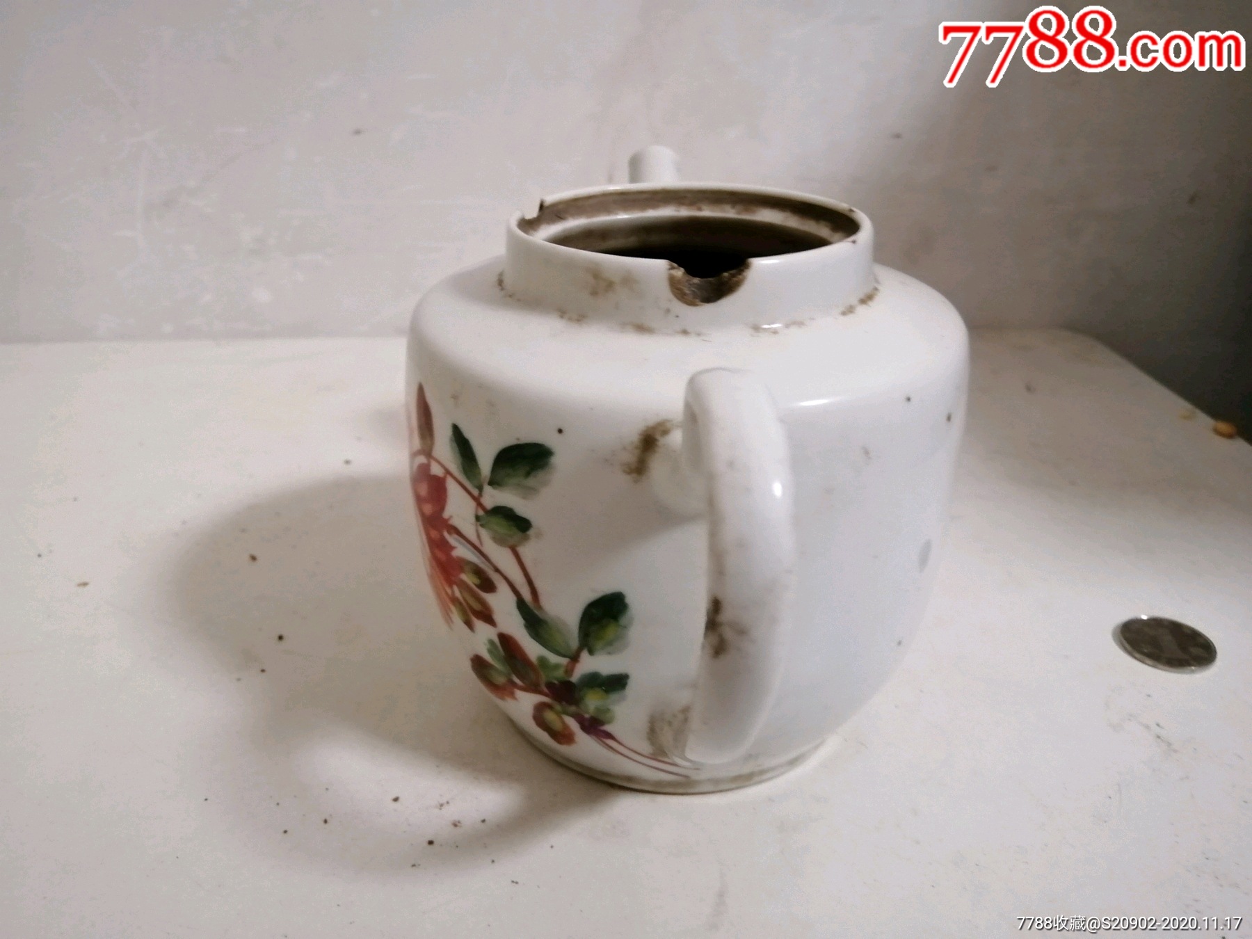 解放初期江西建国瓷厂手绘花卉瓷茶壶品如图