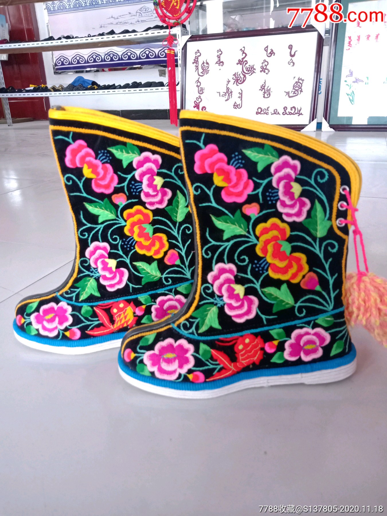 蒙古刺绣纯手工千层底绣花蒙古靴满绣女靴