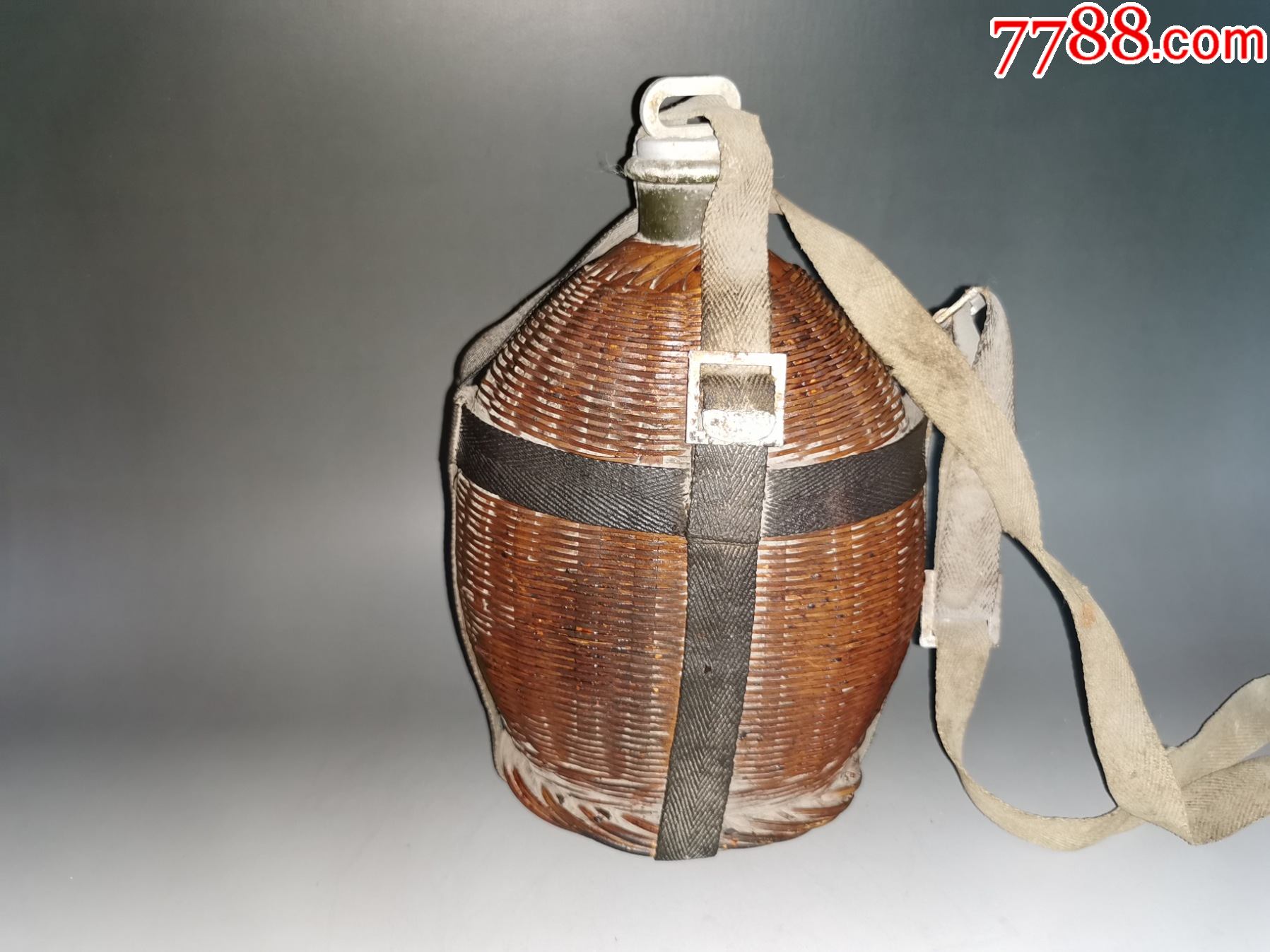 懷舊物品70年代竹編行軍壺