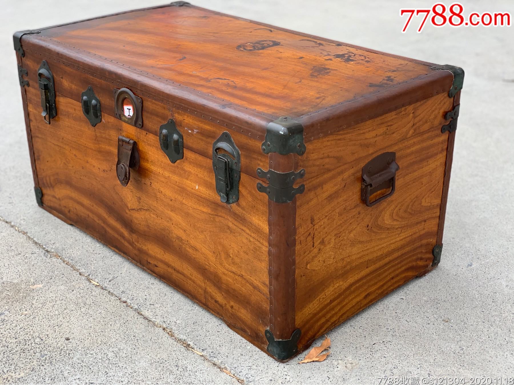 民国樟木木箱衣箱画箱老箱子老家具