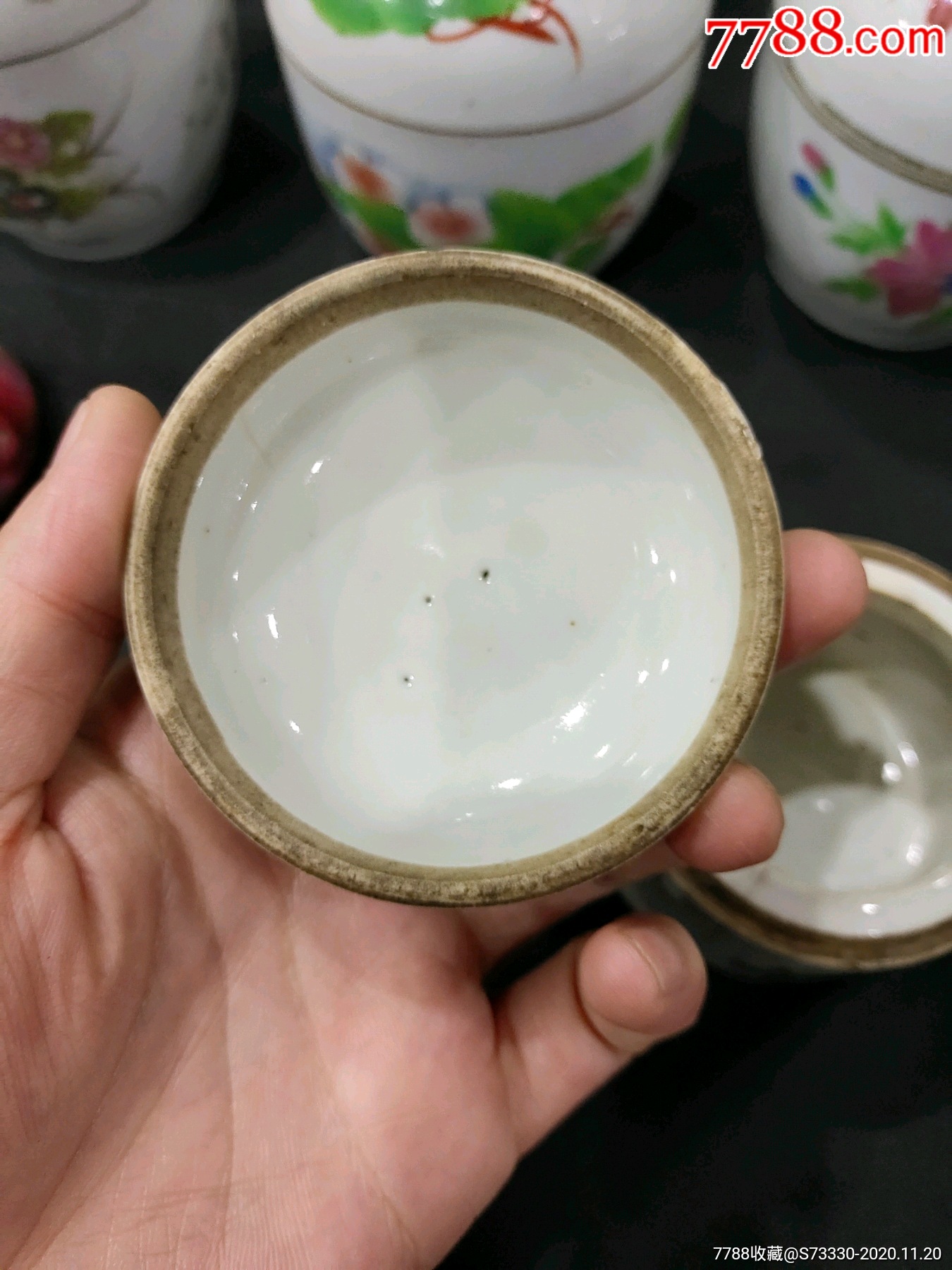 民国花卉小酒盅一件