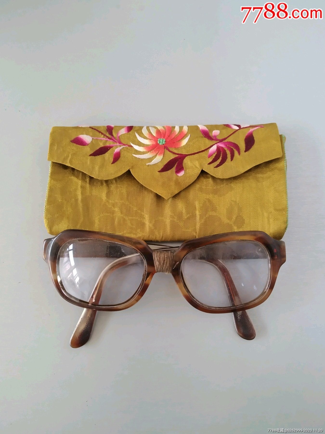 老眼镜绣品眼镜套