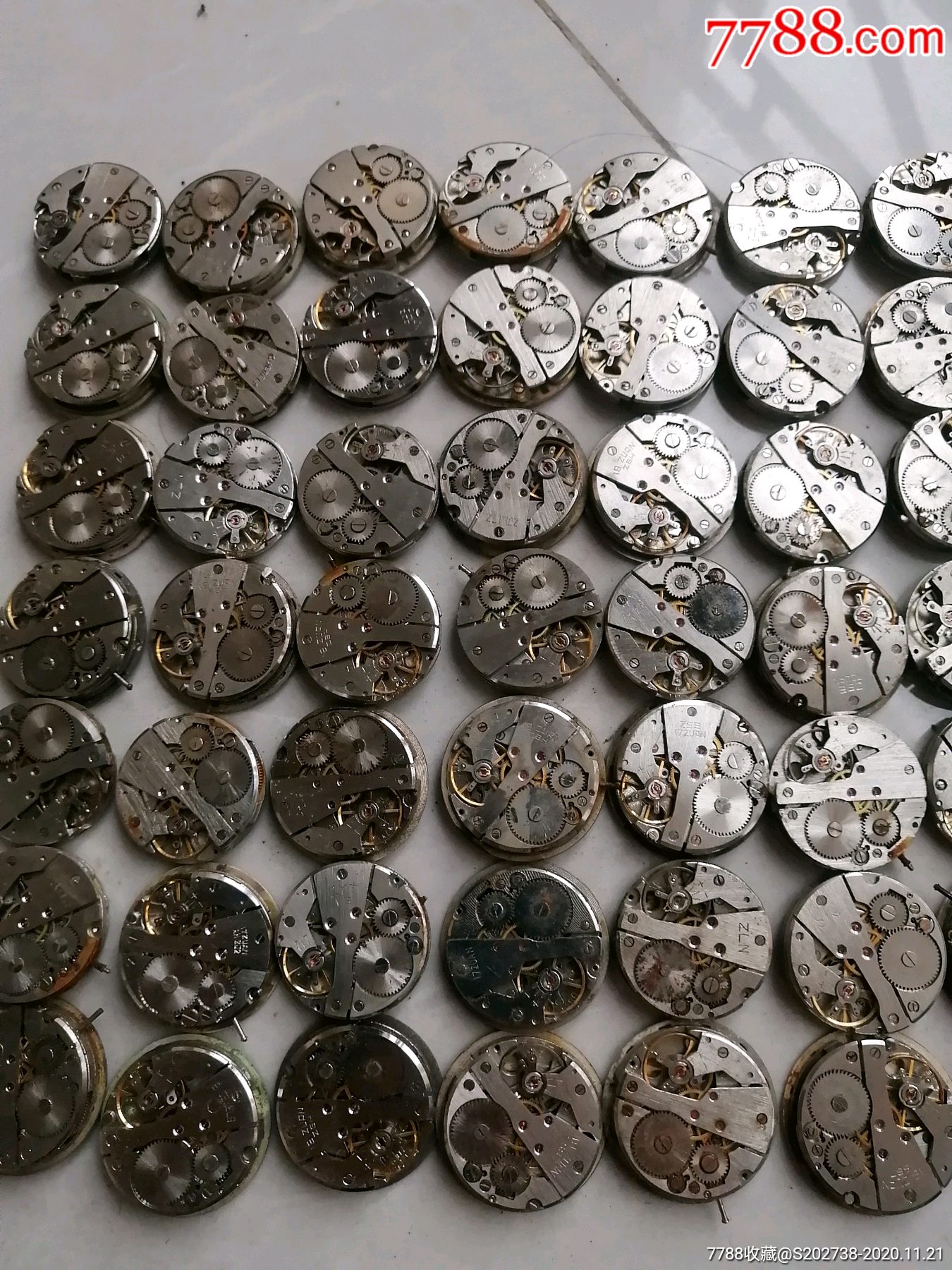 老上海7120手表机芯国产统机表表芯,只是机芯,都是不走的,品相如图