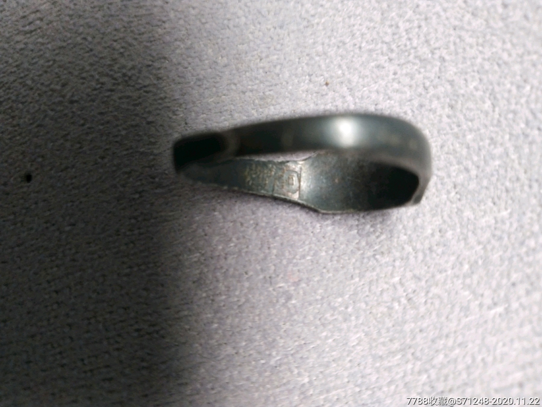 晚清民国底款足纹银戒指一枚,工艺很好