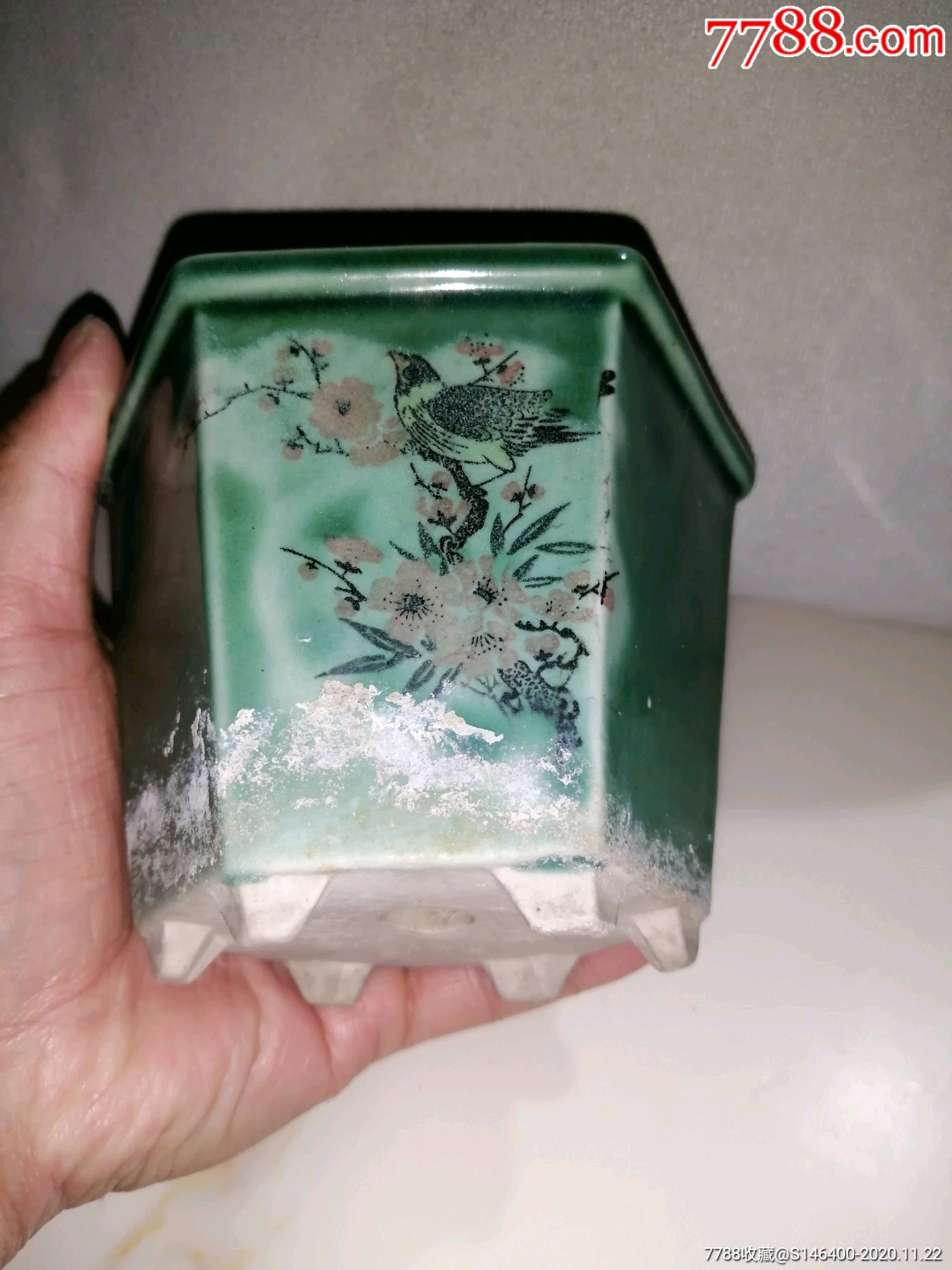 80年代绿釉手绘花鸟图案老花盆