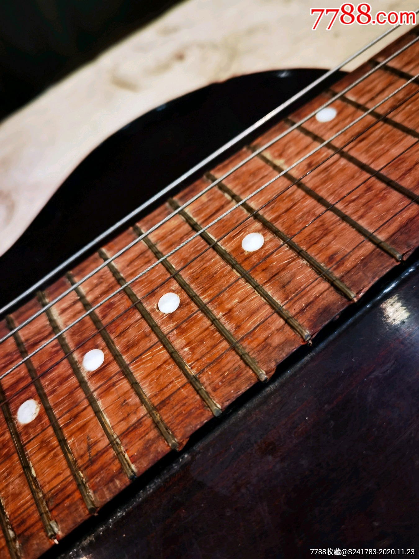 八十年代美声牌电吉他