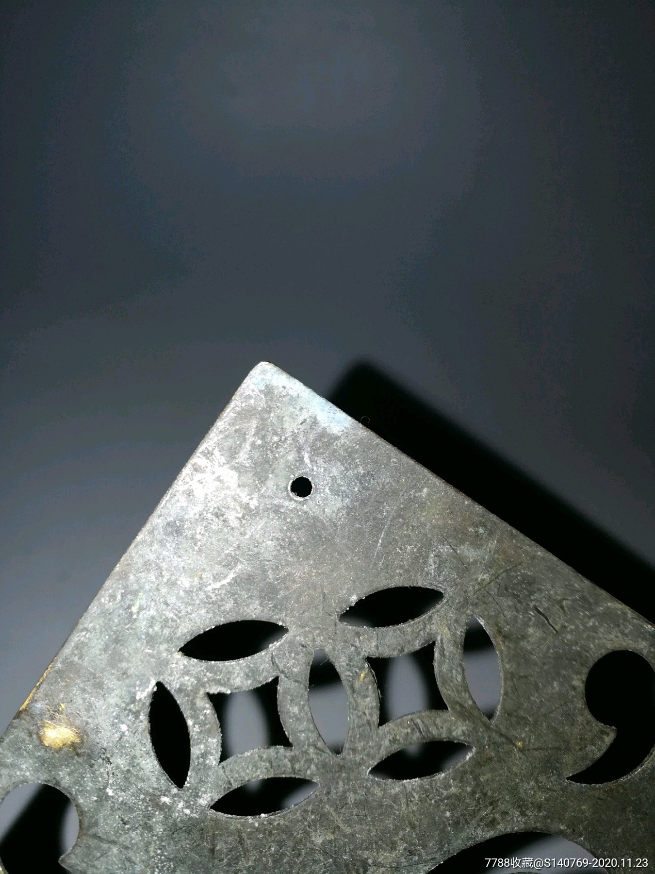 镂空雕花铜三角一对