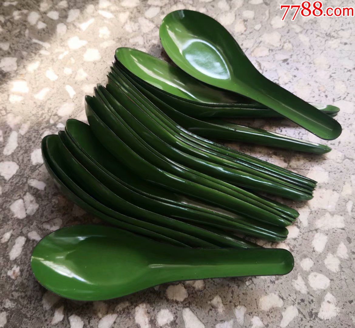 18个早期搪瓷勺子