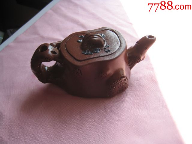 造形漂亮的名家吴玉花大师的梅庄紫砂壶