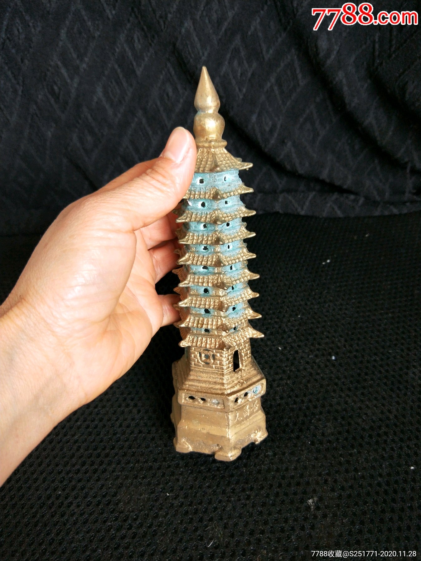 几十年的铜文昌塔一个