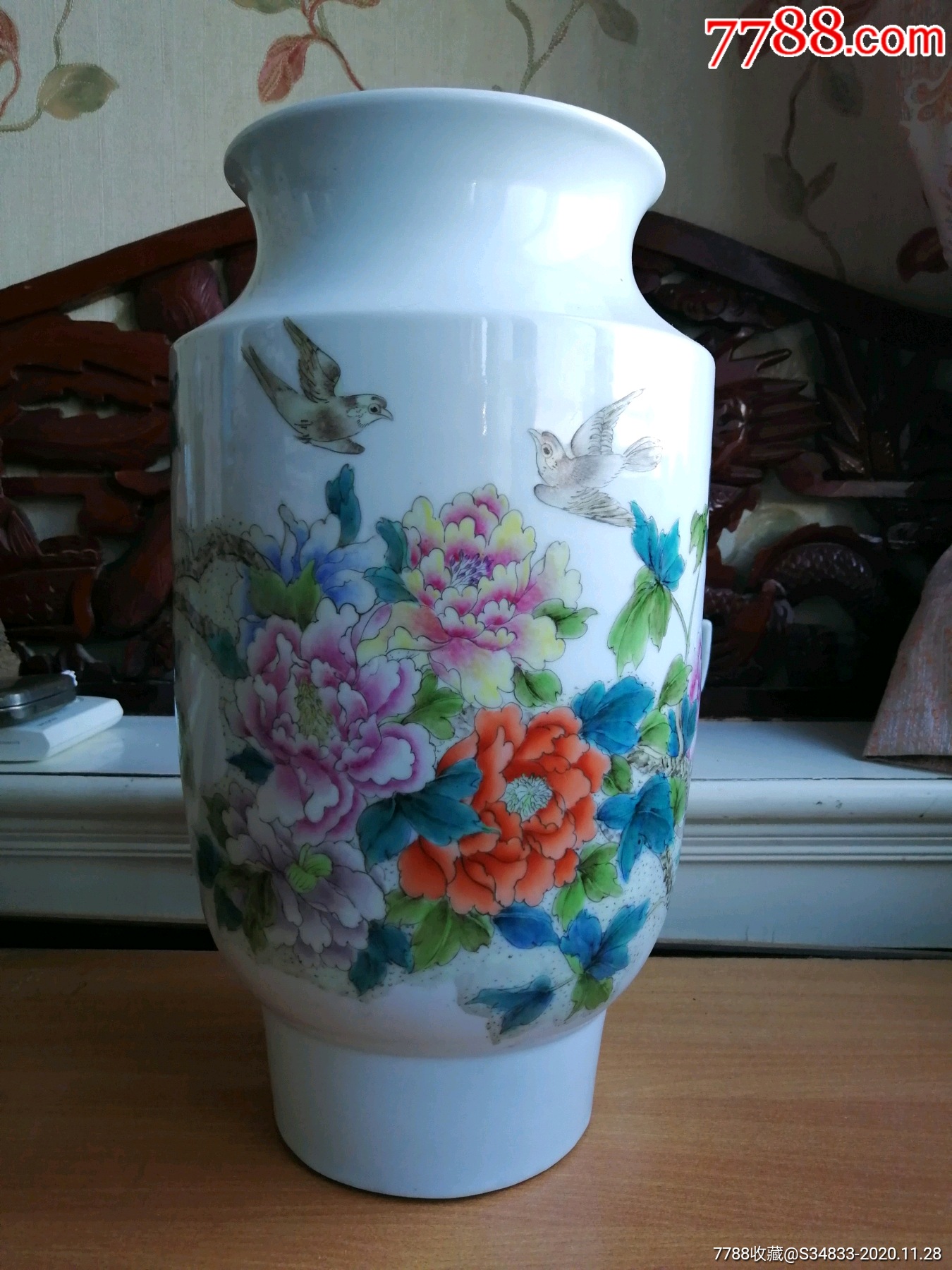 90年代手绘牡丹花瓶