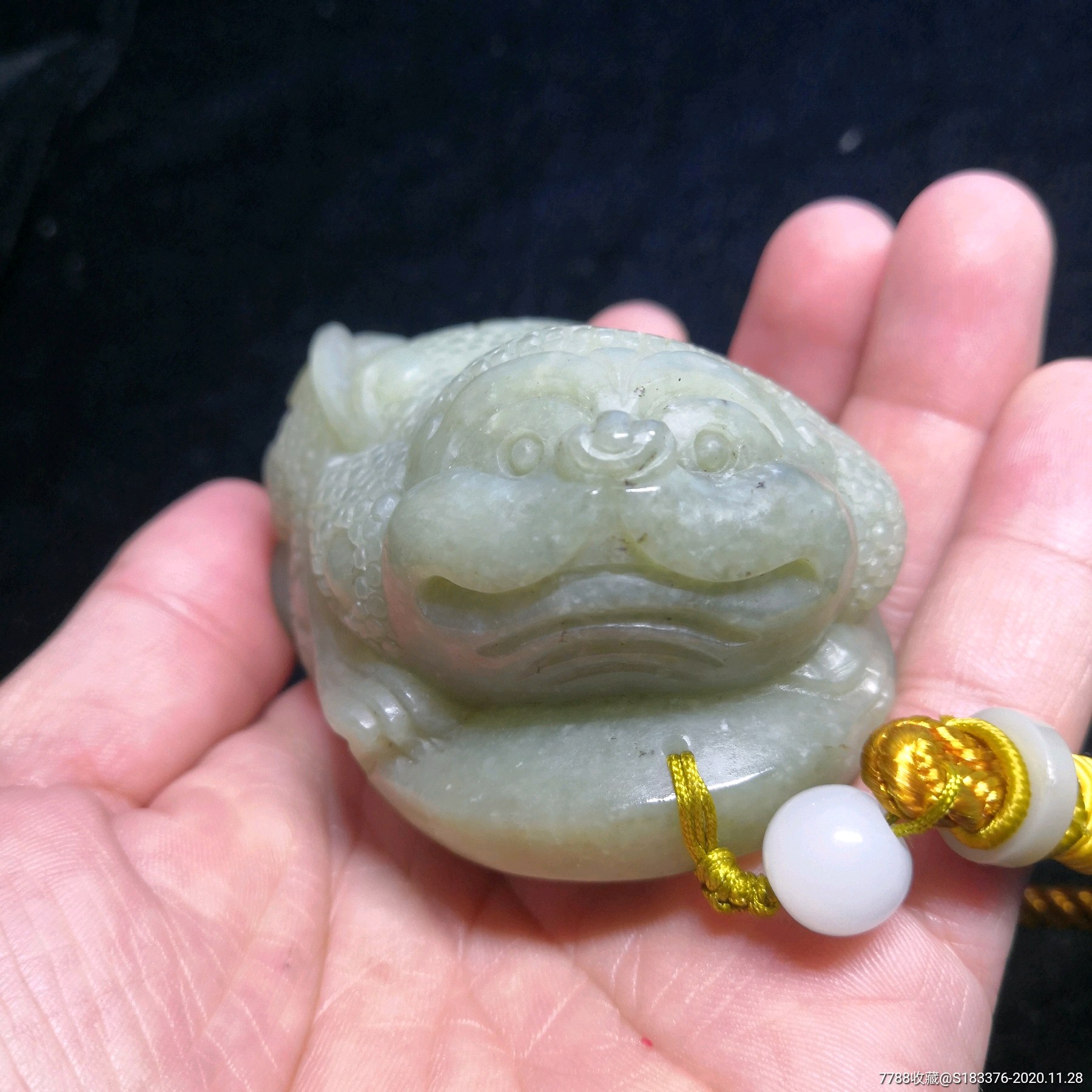 和田玉金蟾把件