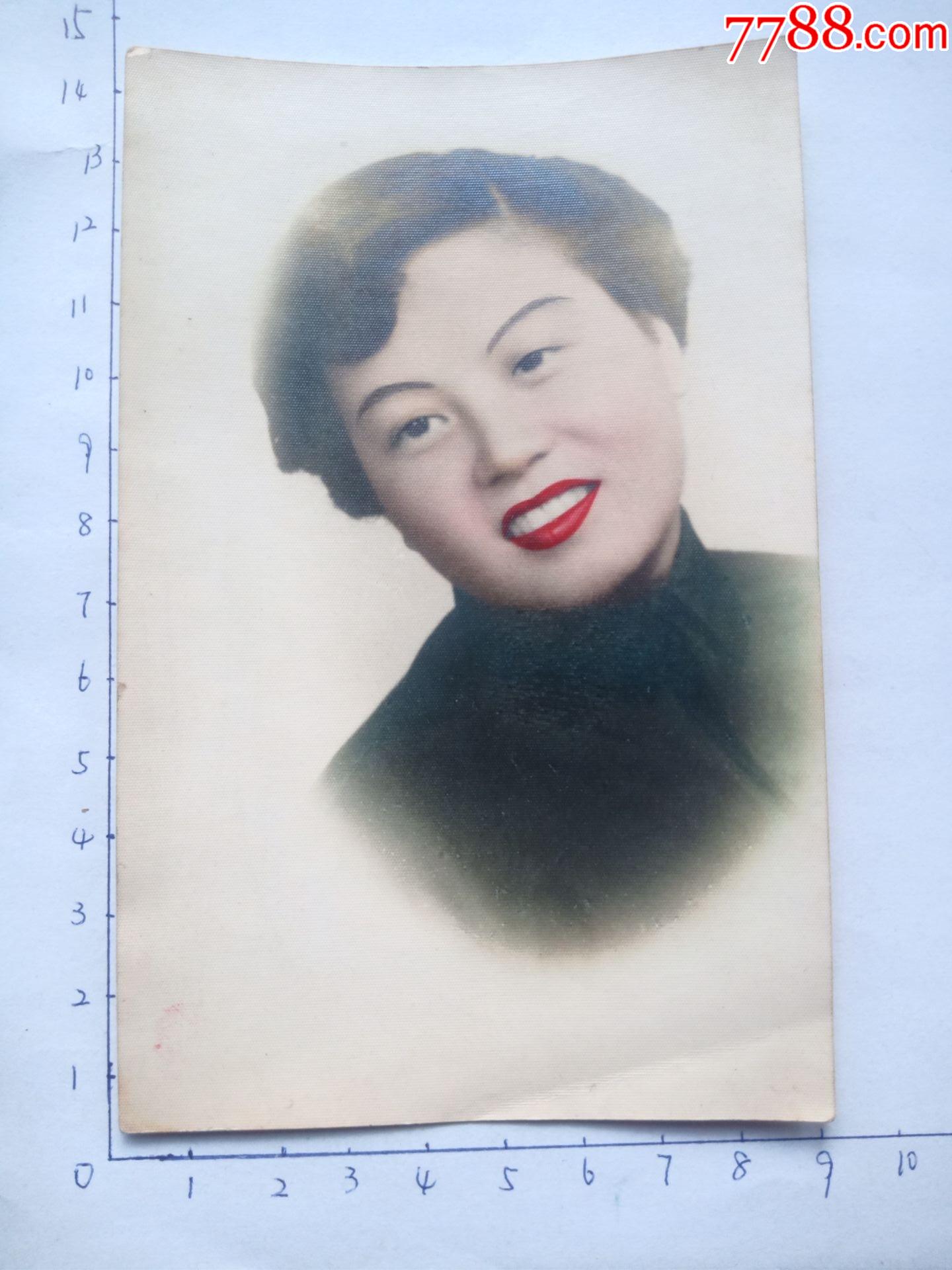 老照片15336民国时期时尚美女彩色