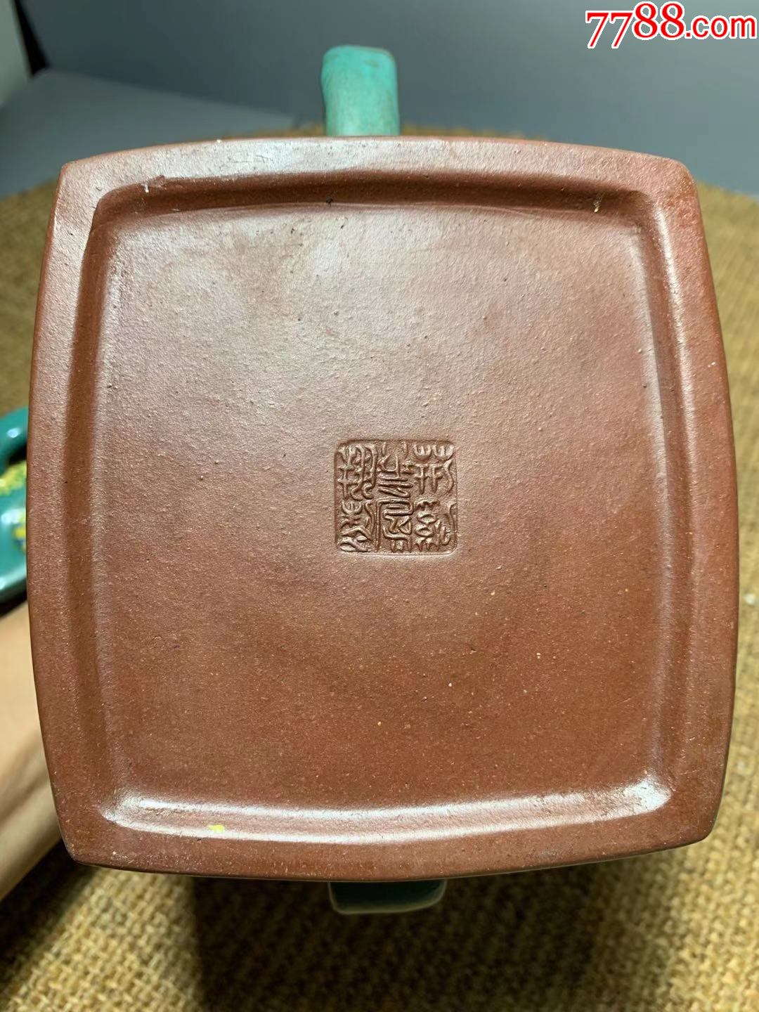 明清时期紫砂名家荆溪华凤翔制,清代加满釉彩花卉纹汉方紫砂壶