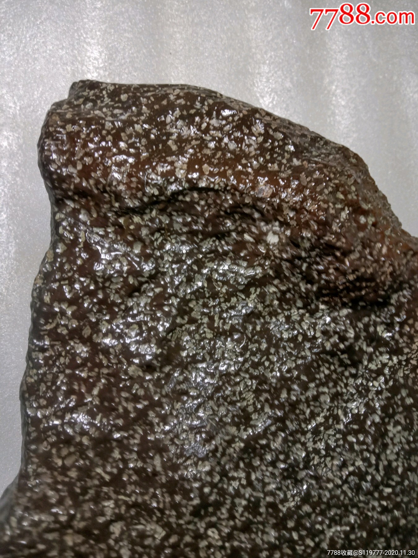 干沟中磁橄榄陨石