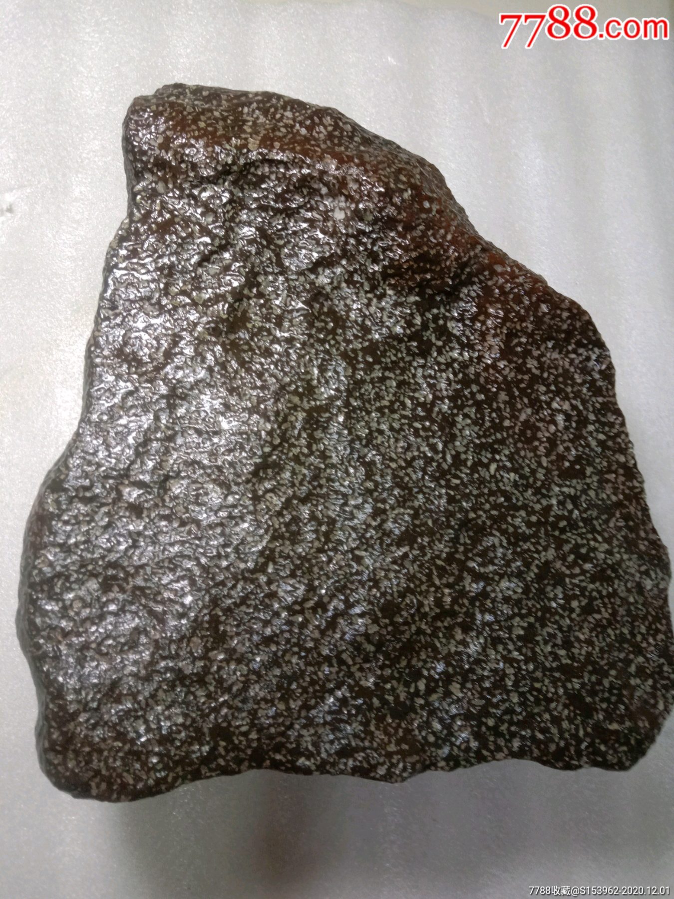 干沟中磁橄榄陨石