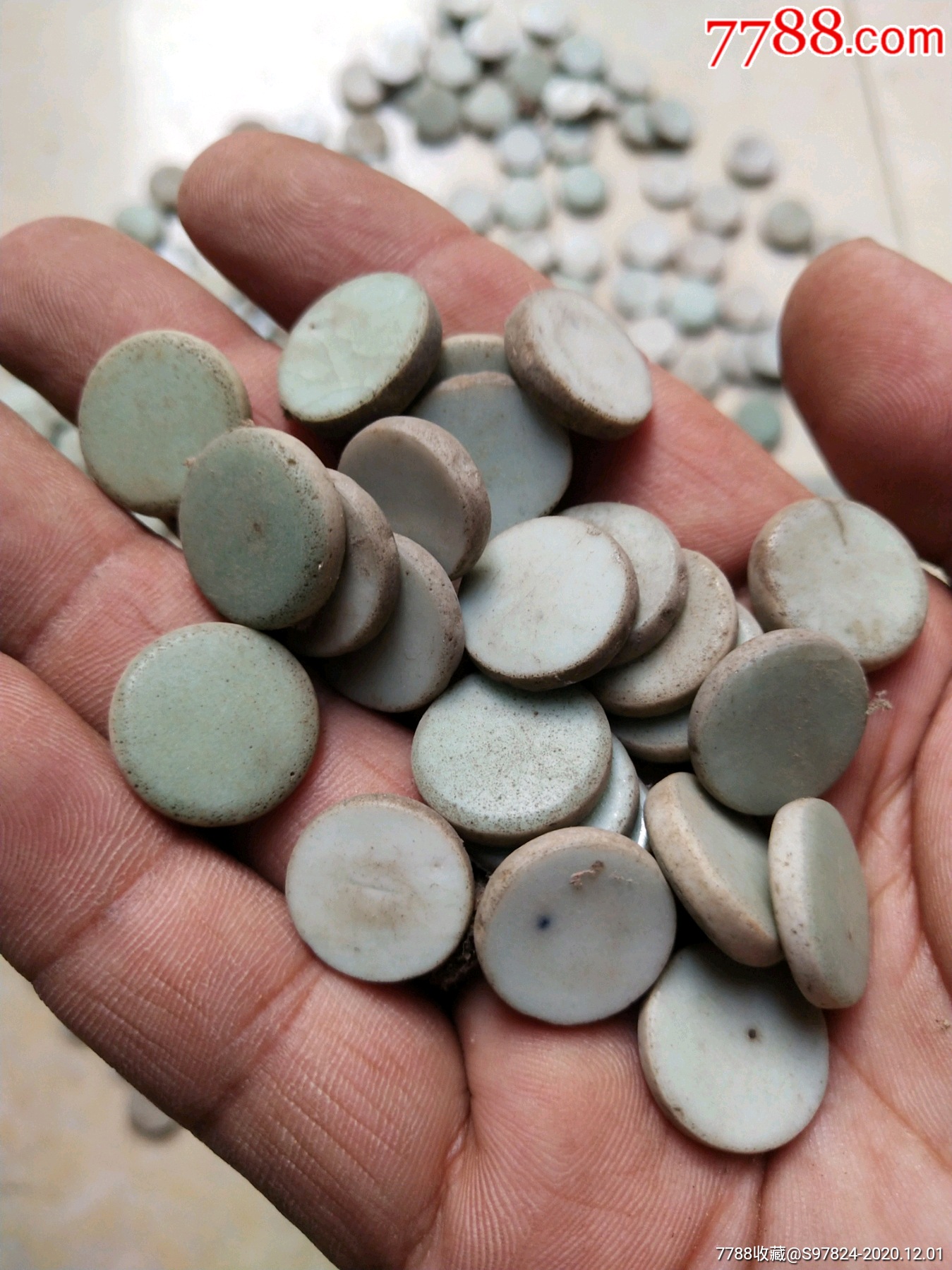 清代陶瓷围棋子