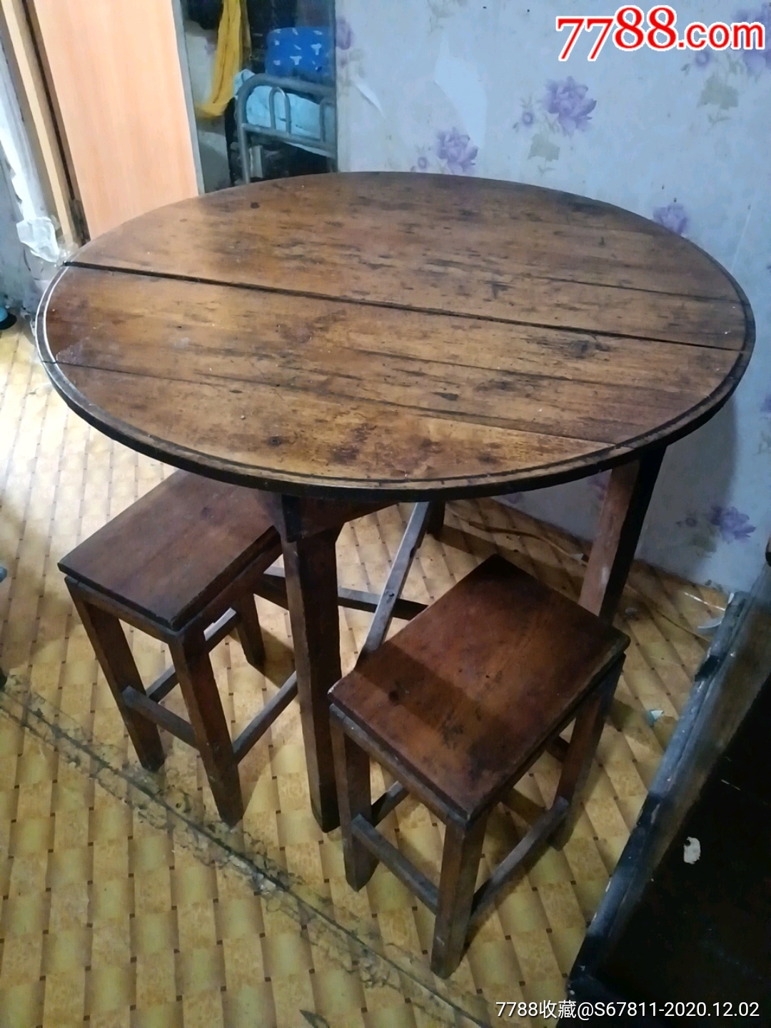 50年代折叠圆桌凳子