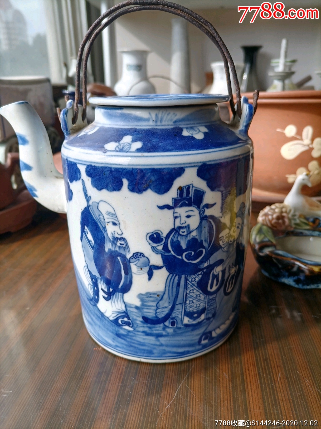 清代人物茶壶_青花瓷_第1张_7788砚台收藏